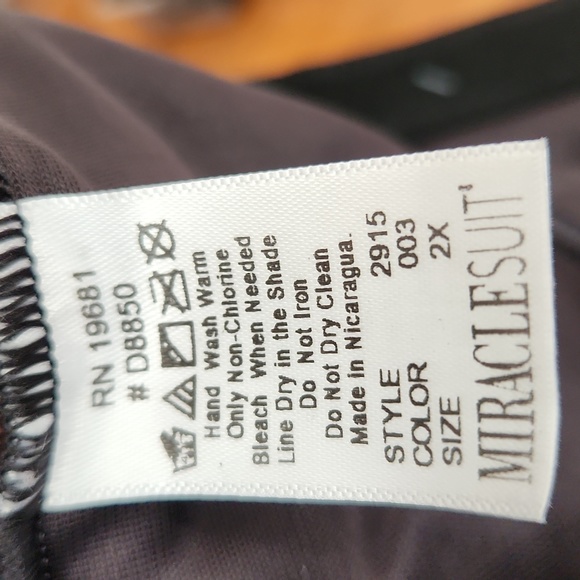 Shape wear Miracle Suit NEW - Picture 6 of 9